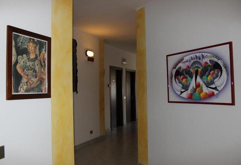 ホテル Albergo Napoleone