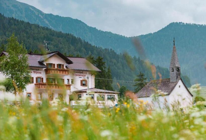 ホテル Alpenrose