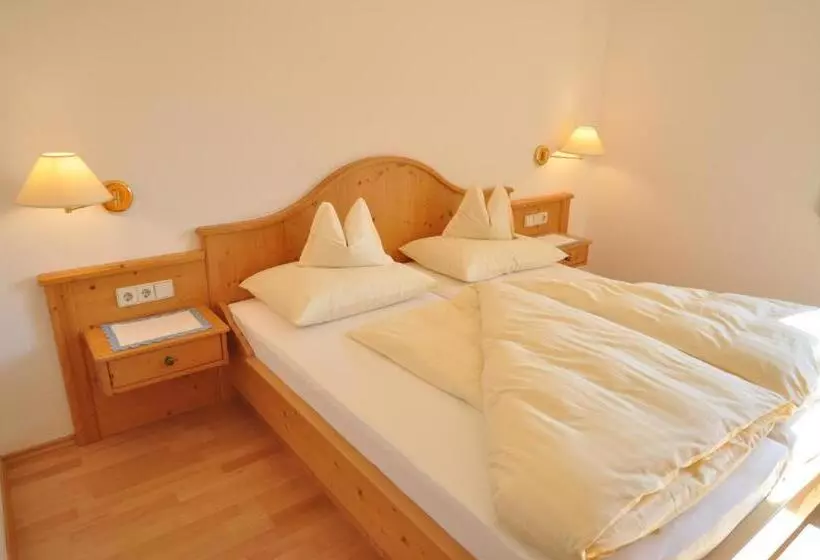 Hotelli Hansbauerhof