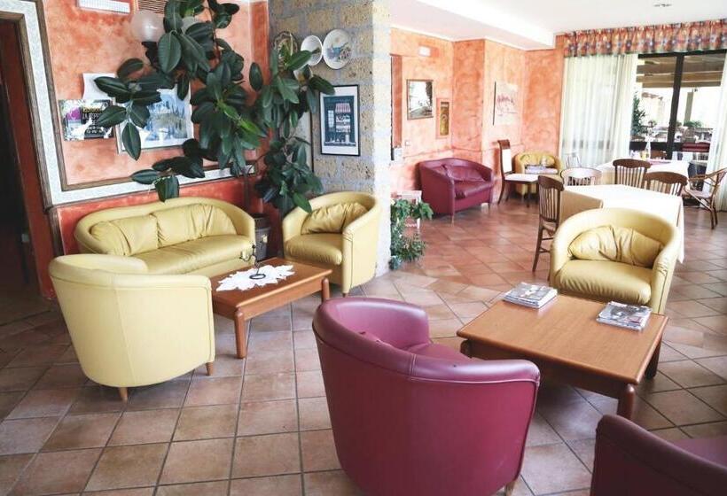 ホテル La Carrozza D Oro