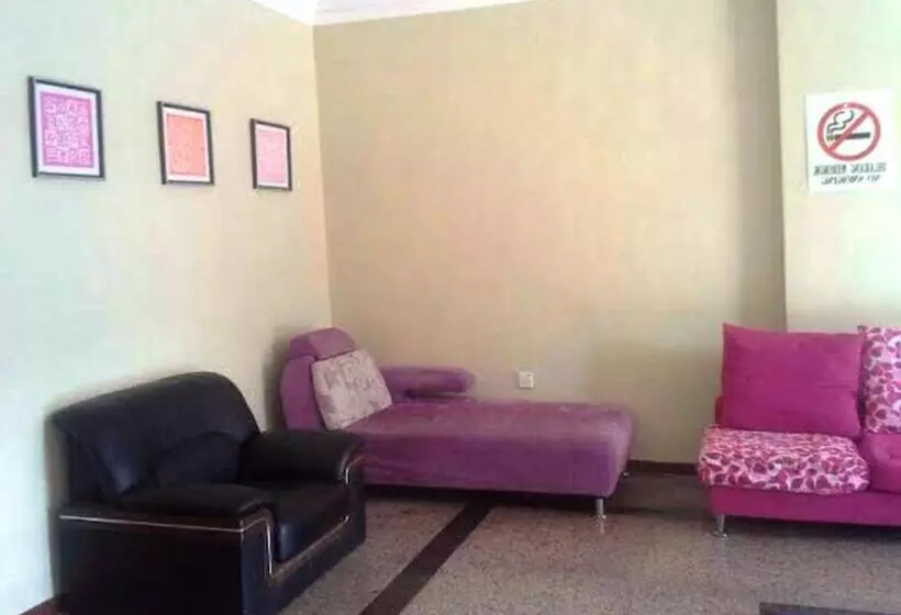 Hotelli Td Lodge Kota Belud