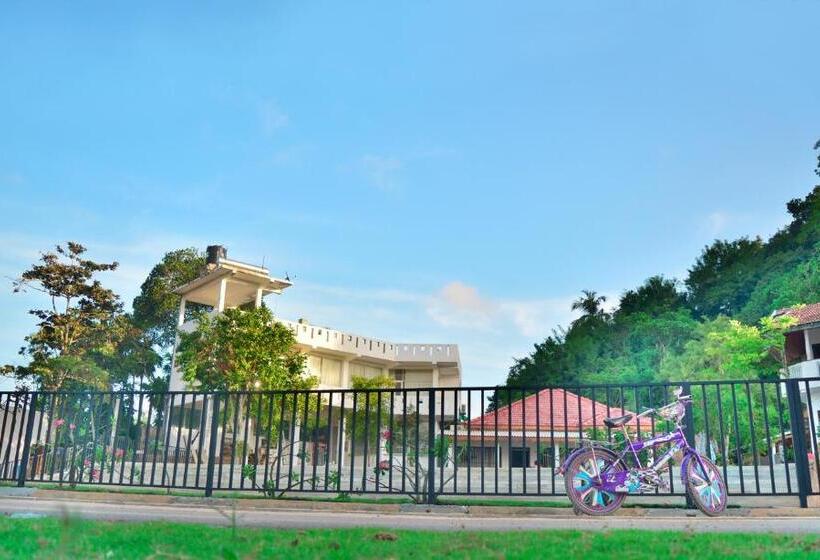 بنسيون Canberra Holidays   Mirissa