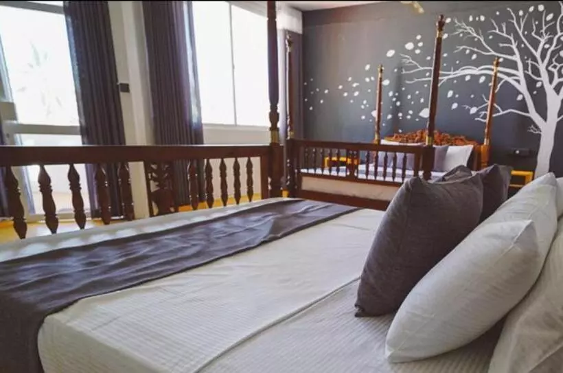 Majatalo Canberra Holidays   Mirissa