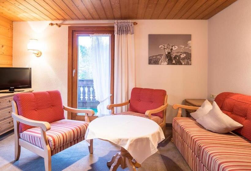 پانسیون Gästehaus Tannegg