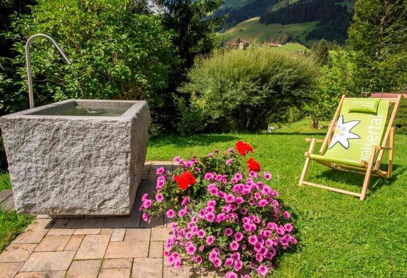 پانسیون Gästehaus Tannegg