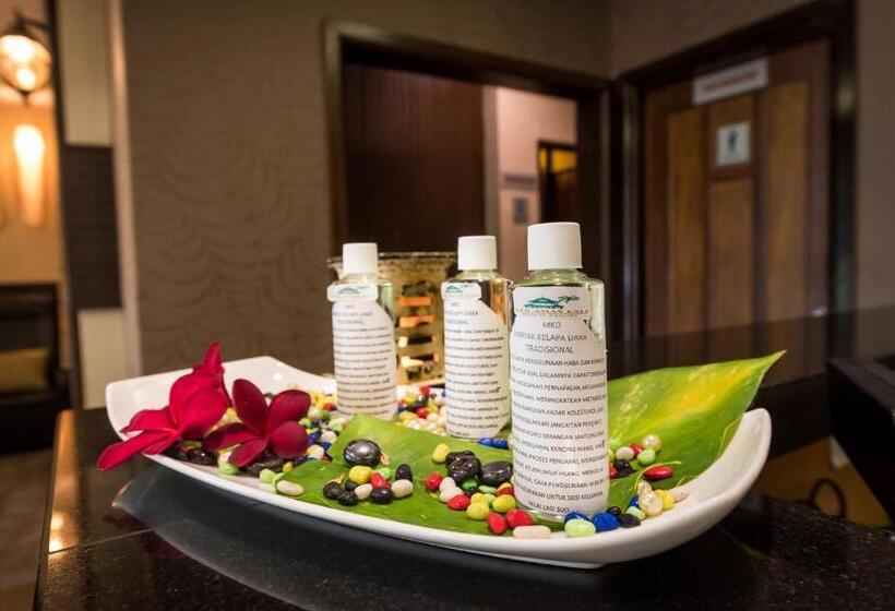 Tok Aman Bali Beach Resort @ Beachfront