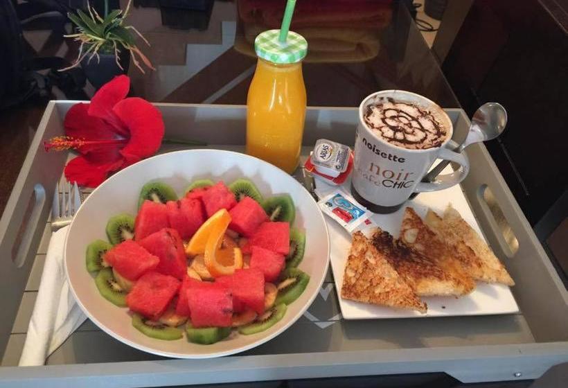 Evita Beach Suites Exclusivas