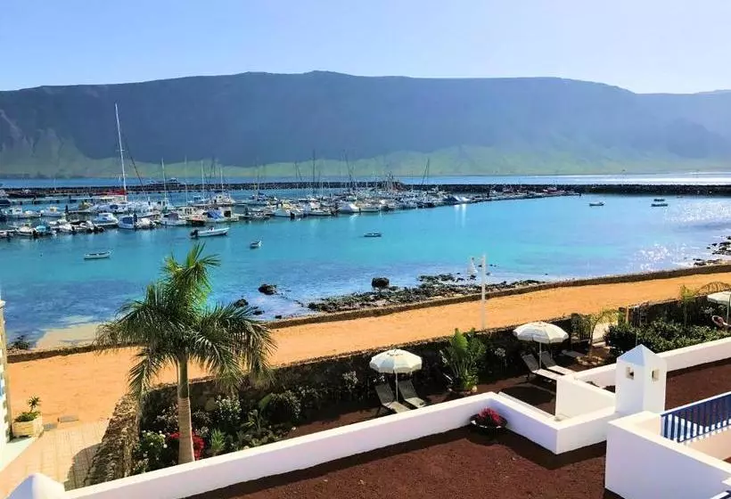 Evita Beach Suites Exclusivas
