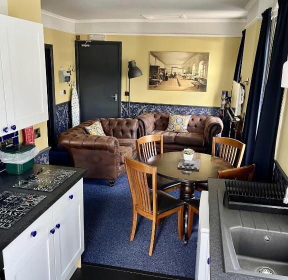 Atlantis Holiday Apartments