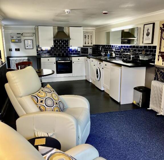 Atlantis Holiday Apartments