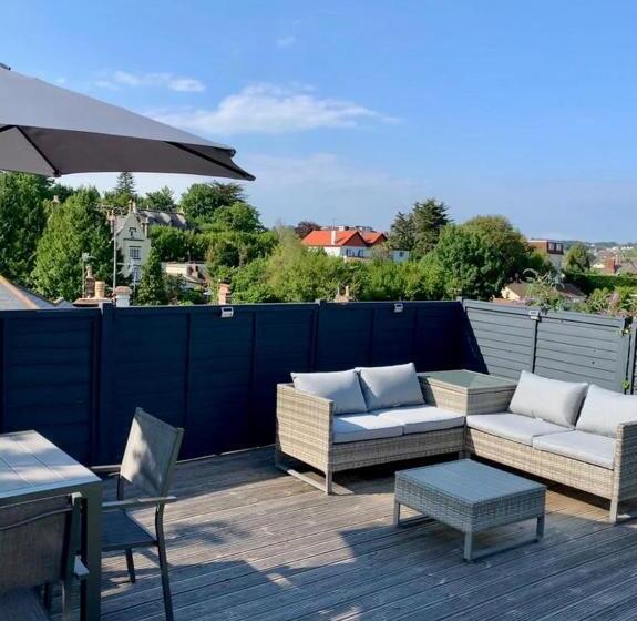 Atlantis Holiday Apartments