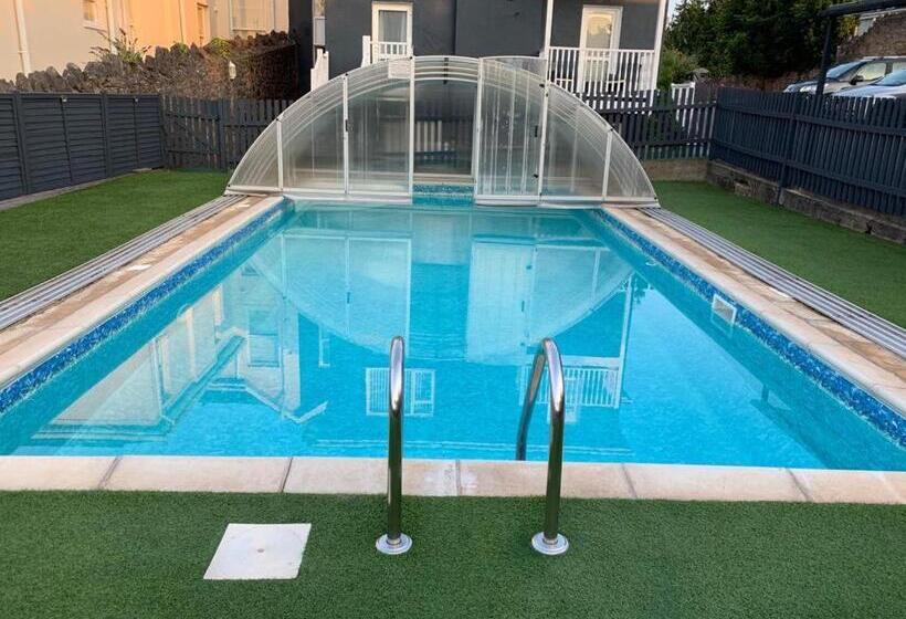 Atlantis Holiday Apartments