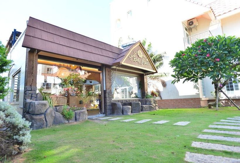 تختخواب و صبحانه Kenting Bonjour Resort