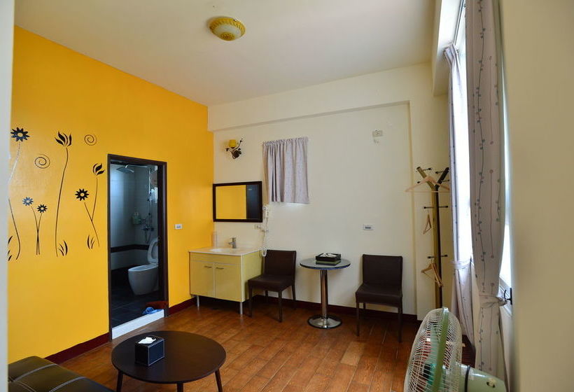 تختخواب و صبحانه Kenting Bonjour Resort