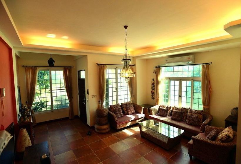 تختخواب و صبحانه Kenting Bonjour Resort