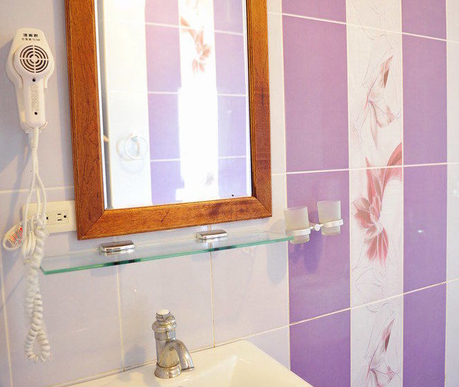 تختخواب و صبحانه Kenting Bonjour Resort