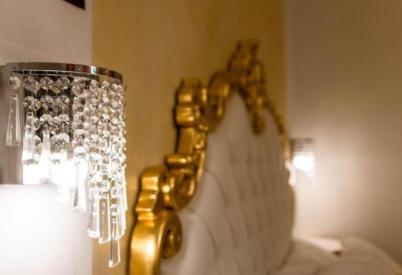 تختخواب و صبحانه Roma Charming Rooms