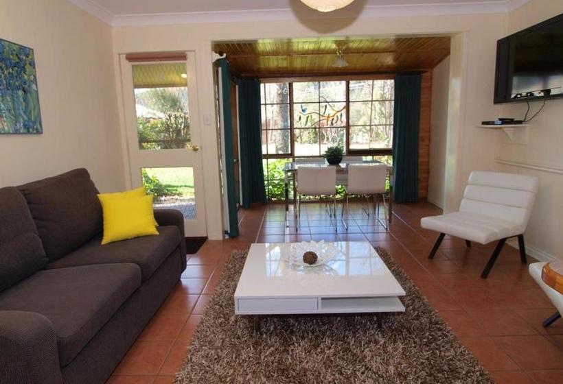 Bright Highland Valley Cottages