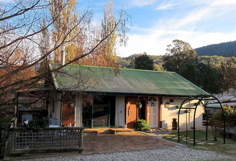 Edelweiss Cottage B&b