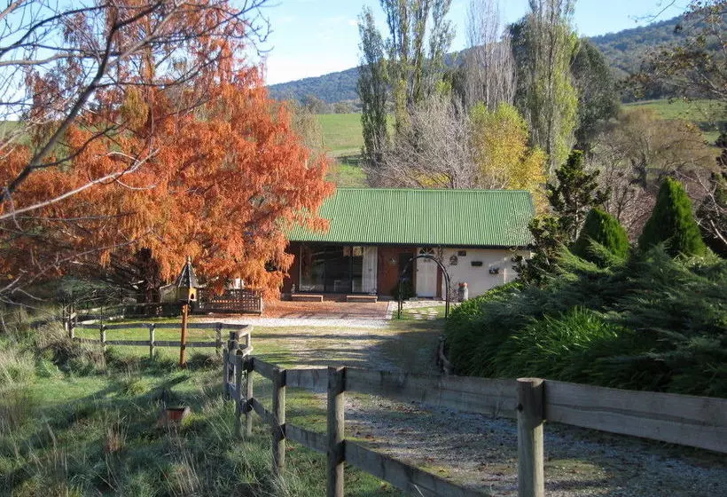 Edelweiss Cottage B&b