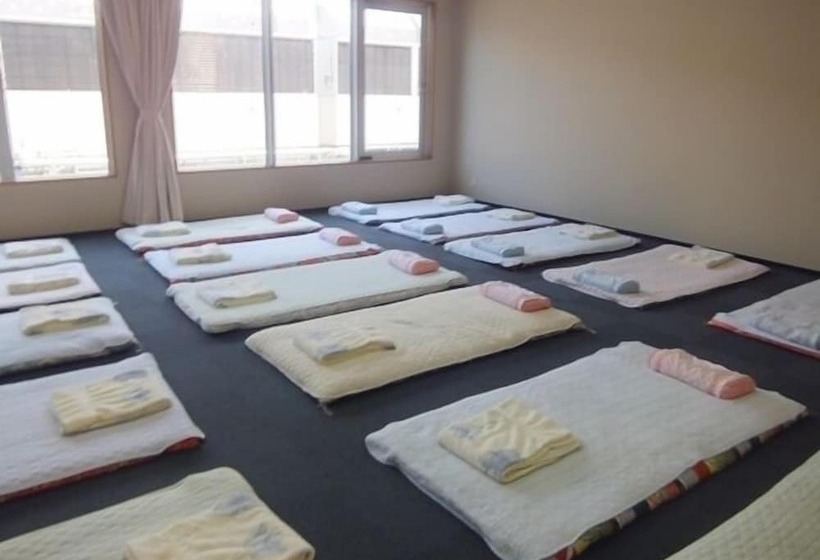 Hidamarinoyu Flop House   Hostel