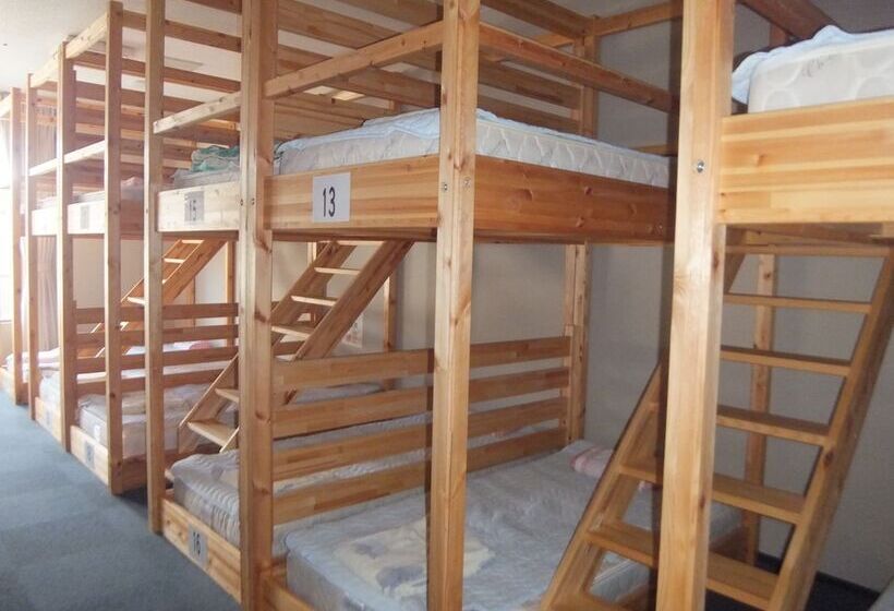 Hidamarinoyu Flop House   Hostel