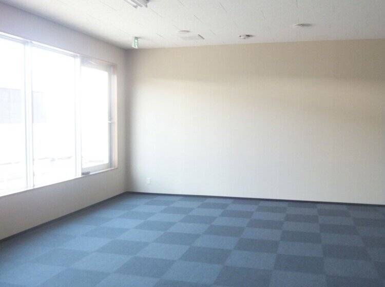 Hidamarinoyu Flop House   Hostel