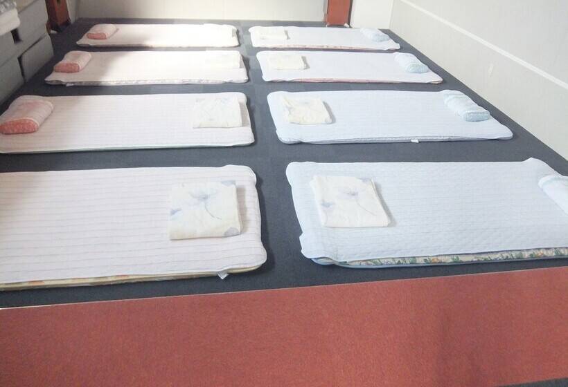 Hidamarinoyu Flop House   Hostel