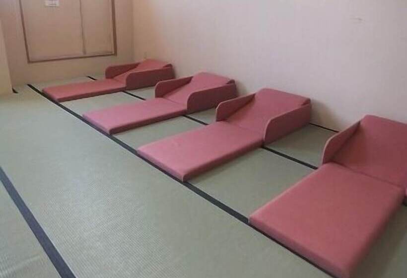 Hidamarinoyu Flop House   Hostel