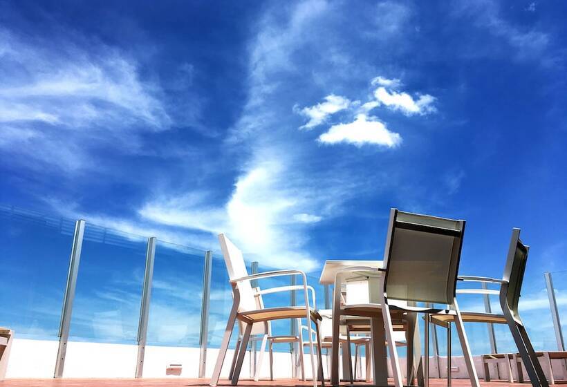 Frontier Hotel Rivera