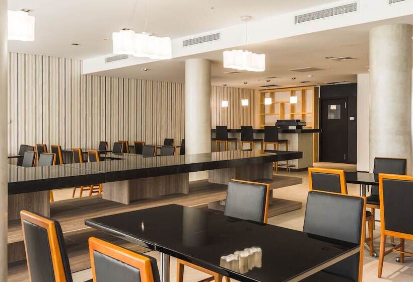 Frontier Hotel Rivera