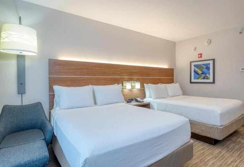 ホテル Holiday Inn Express Troy, An Ihg