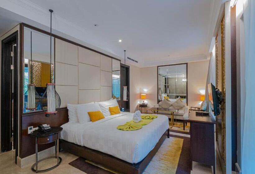 ホテル Jambuluwuk Oceano Seminyak