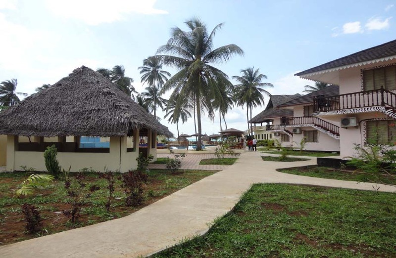 Отель Kitete Beach Bungalows