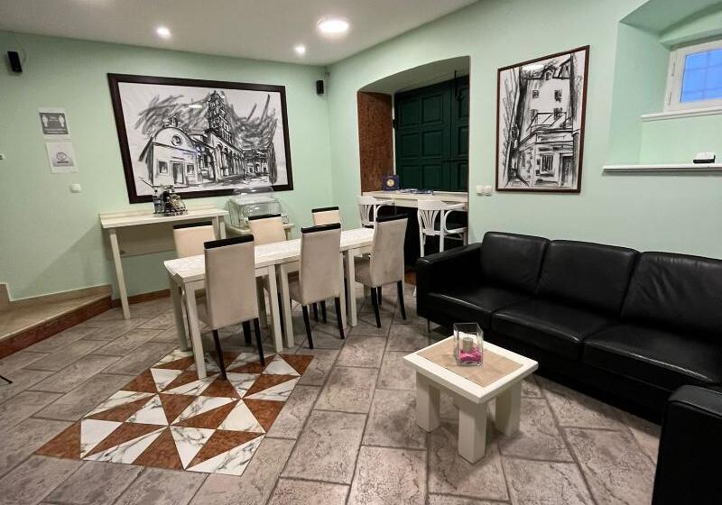 هتل Rooms Toni Palace