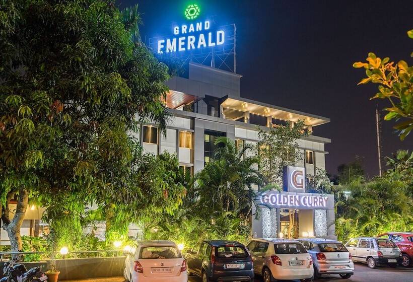 Hotel Treebo Premium Grand Emerald