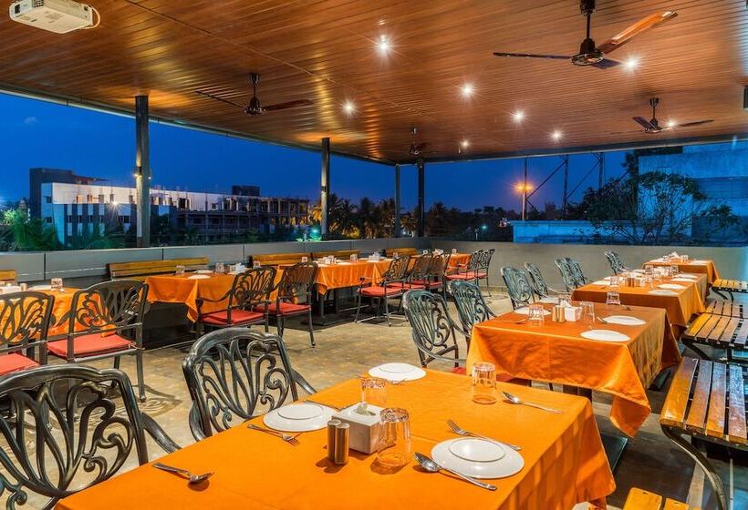 Hotel Treebo Premium Grand Emerald