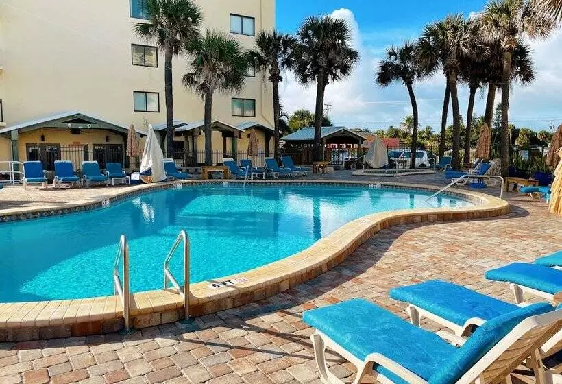 Las Olas Beach Club