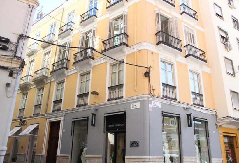 Life Apartments Calderón