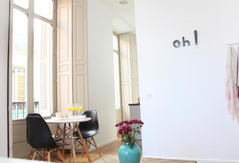 Life Apartments Calderón