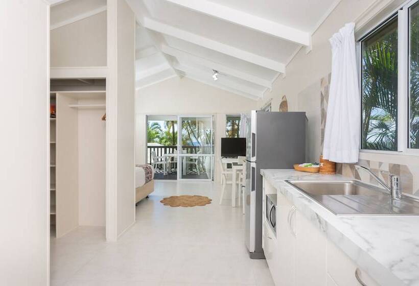 Muri Lagoon View Bungalows Hillside Bungalow