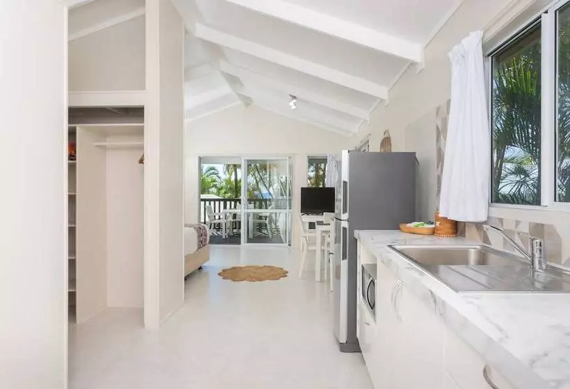 Muri Lagoon View Bungalows  Hillside Bungalow