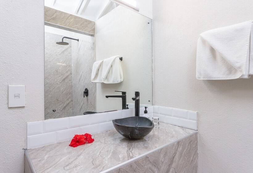 Muri Lagoon View Bungalows Hillside Bungalow