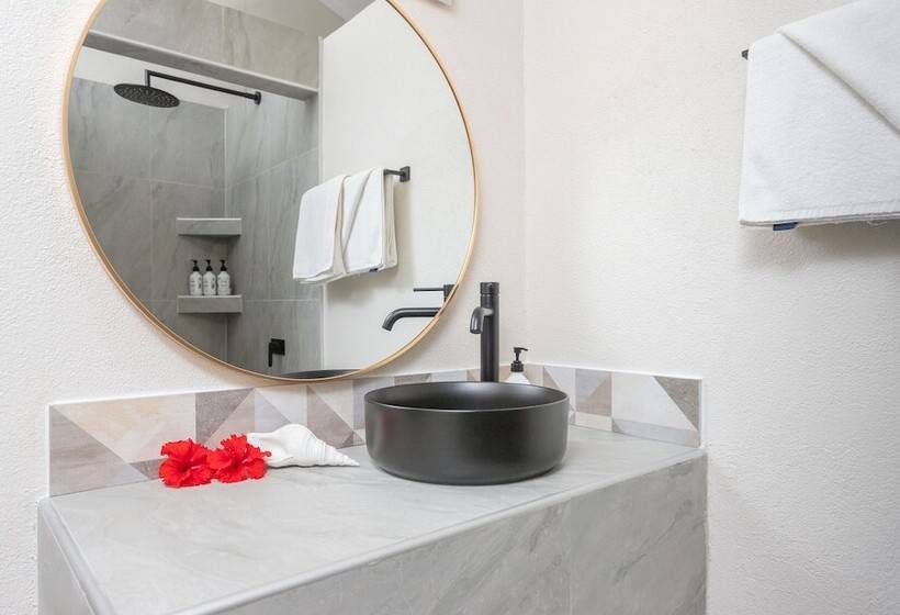 Muri Lagoon View Bungalows Hillside Bungalow