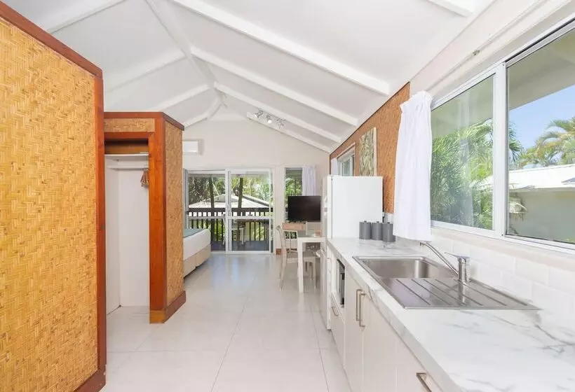 Muri Lagoon View Bungalows  Hillside Bungalow