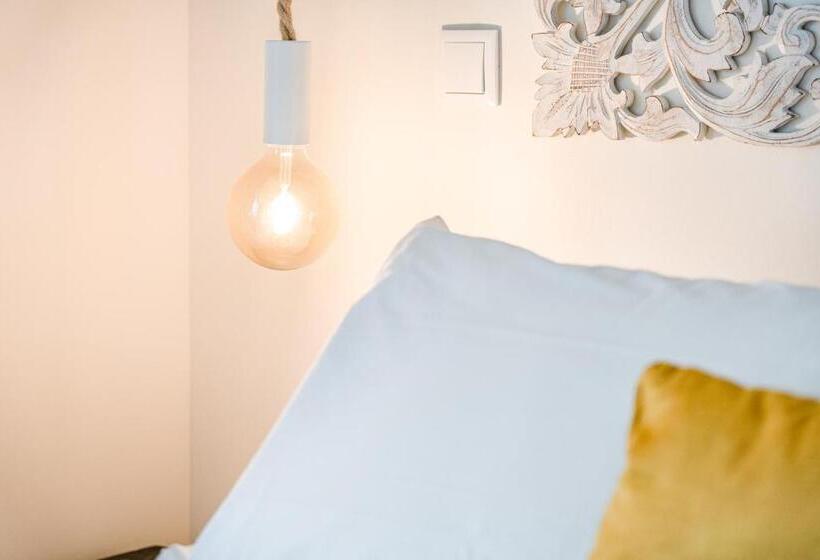 پانسیون Chiado 44