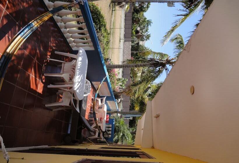 Sea Horizon Apartments