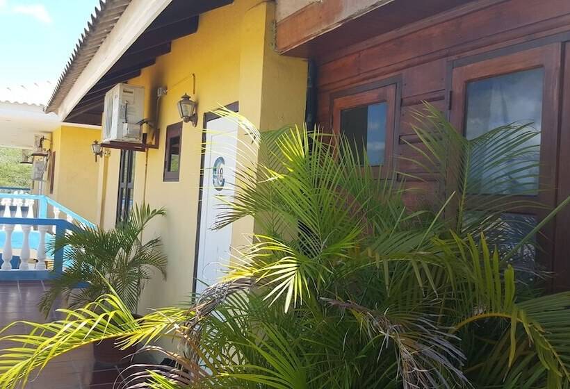 Sea Horizon Apartments