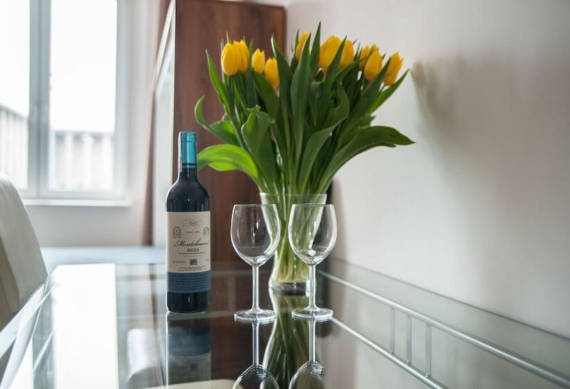 Smolna Apartments By Your Freedom