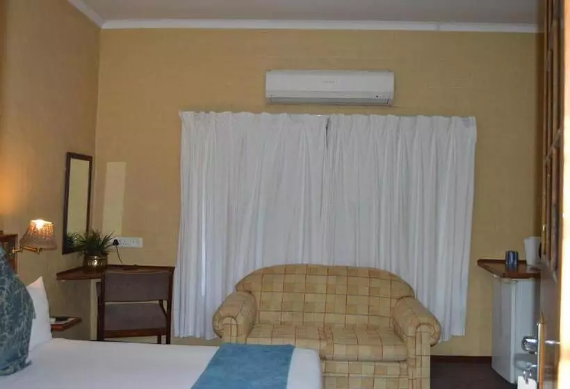 Ascot Inn